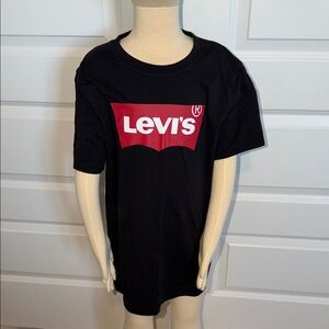 Levi’s Black Red White Logo T-shirt Kids Size 10/12